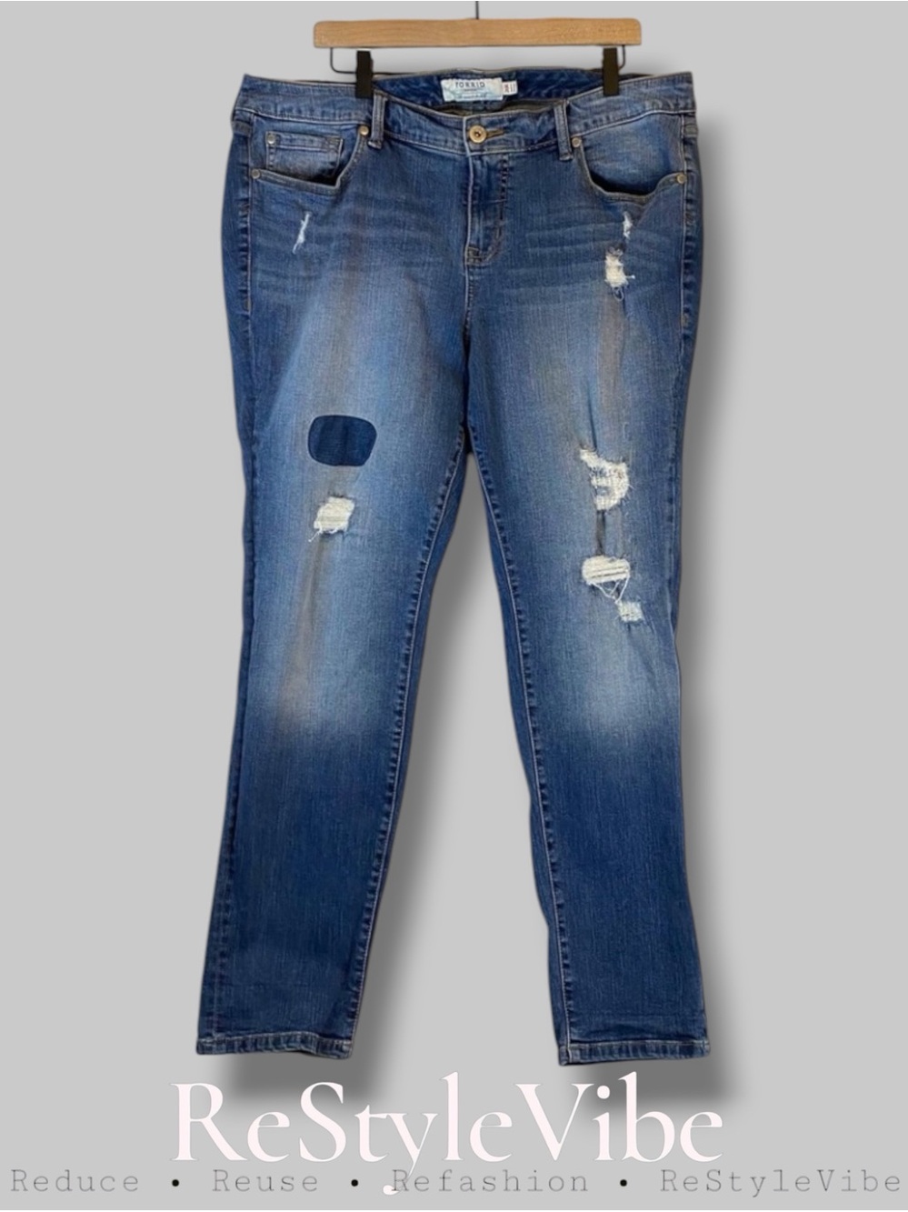TORRID Women’s Plus Size 20R 20 Denim Jeans Skinny Stretch Destructed Mid Rise